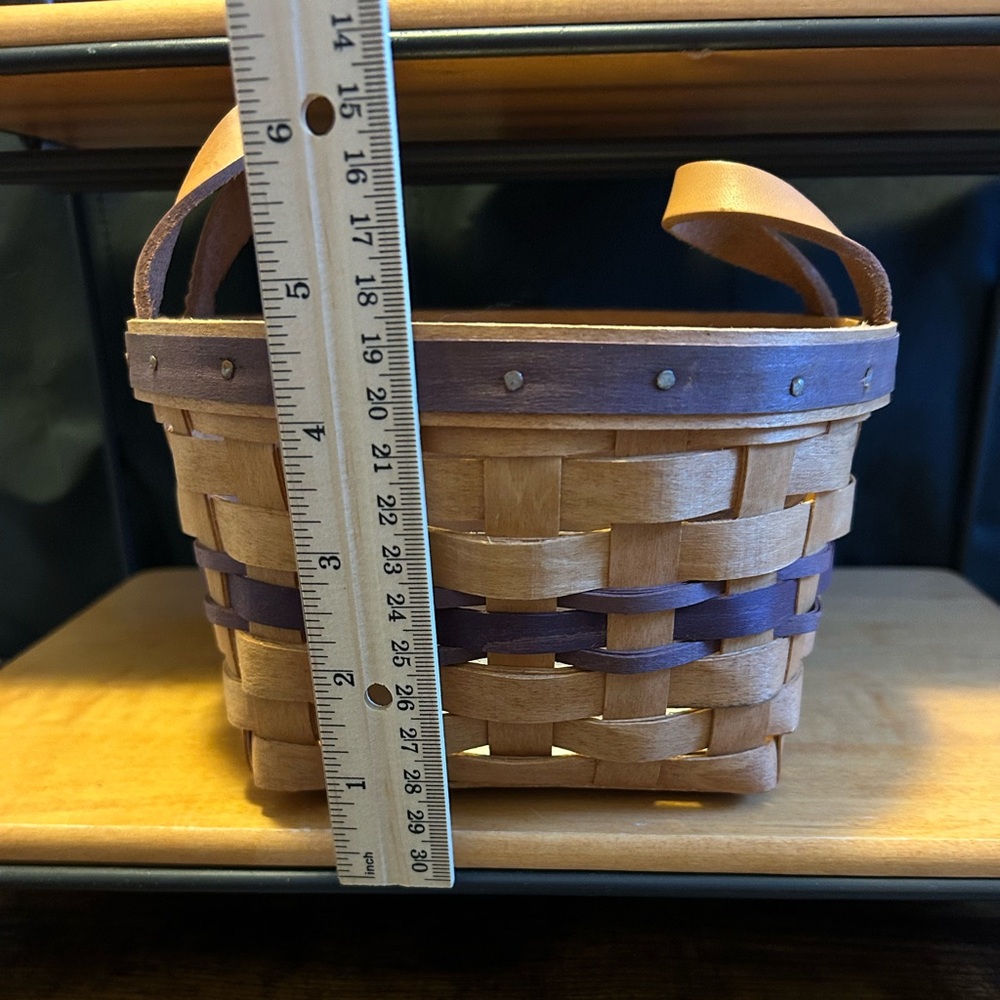 Longaberger 1992 May Series Pansy Basket with Liners - Picture 7 of 9
